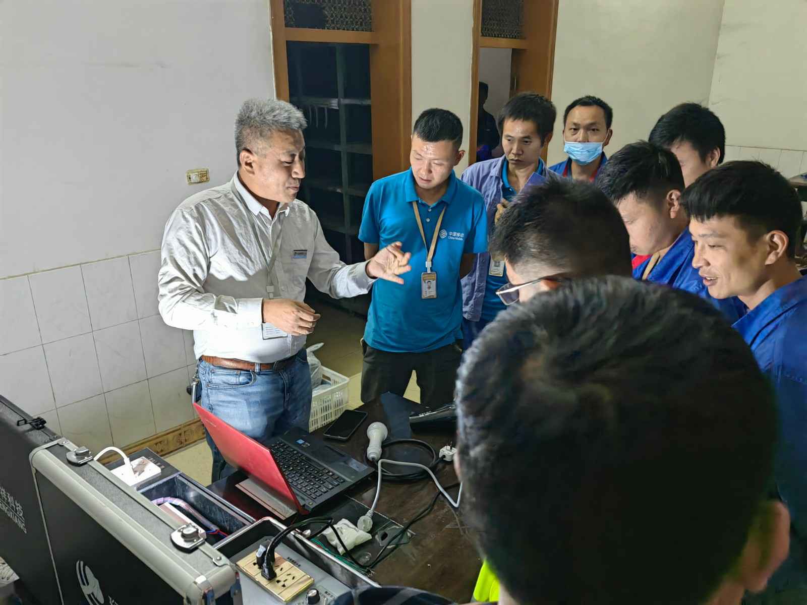 半岛网页版页面-半岛online(中国)为中移铁通有限公司安全用电培训